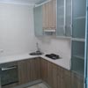 <em><b>Основа: </b></em>ДСП Kronospan.<br><em><b>Фасады: </b></em>МДФ, сатин.<br><em><b>Столешница: </b>38</em><br><em><b>Фурнитура: </b></em>Blum, ДС.