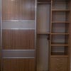 <em><b>Основа: </b></em>ДСП Kronospan.<br><em><b>Фасады: </b></em>Фотопечать стекло сатин, раздвижная система Astin.<br><em><b>Фурнитура: </b></em>Blum, ДС.