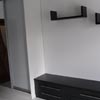 <em><b>Основа: </b></em>ДСП Kronospan.<br><em><b>Фасады: </b></em>Стекло сатин, раздвижная система Astin.<br><em><b>Фурнитура: </b></em>Blum, ДС.