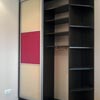 <em><b>Основа: </b></em>ДСП Kronospan.<br><em><b>Фасады: </b></em>Стекло сатин, раздвижная система Astin.<br><em><b>Фурнитура: </b></em>Blum, ДС.